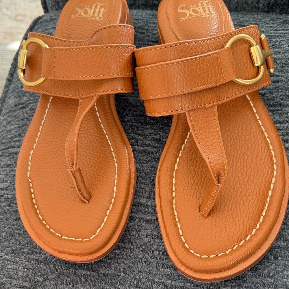 Sofft Brown Leather Sandals - Picture 5 of 7